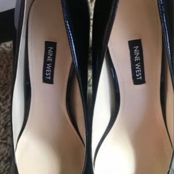 Nine West Womens Patent Leather Heels - Picture 6 of 6